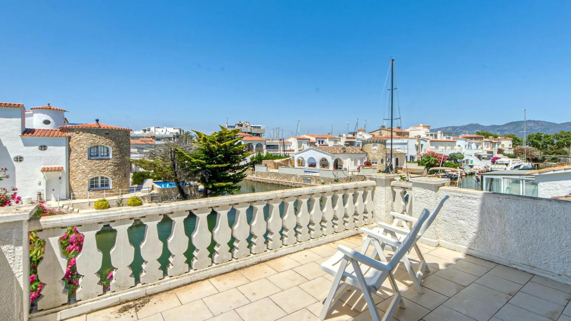Holiday Home Playa By Interhome Empuriabrava